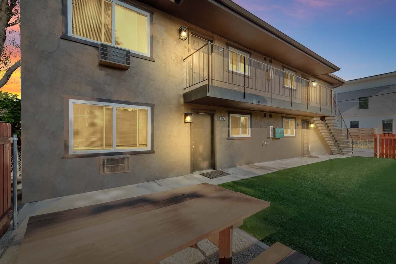 128 La Rue Avenue — photo 2