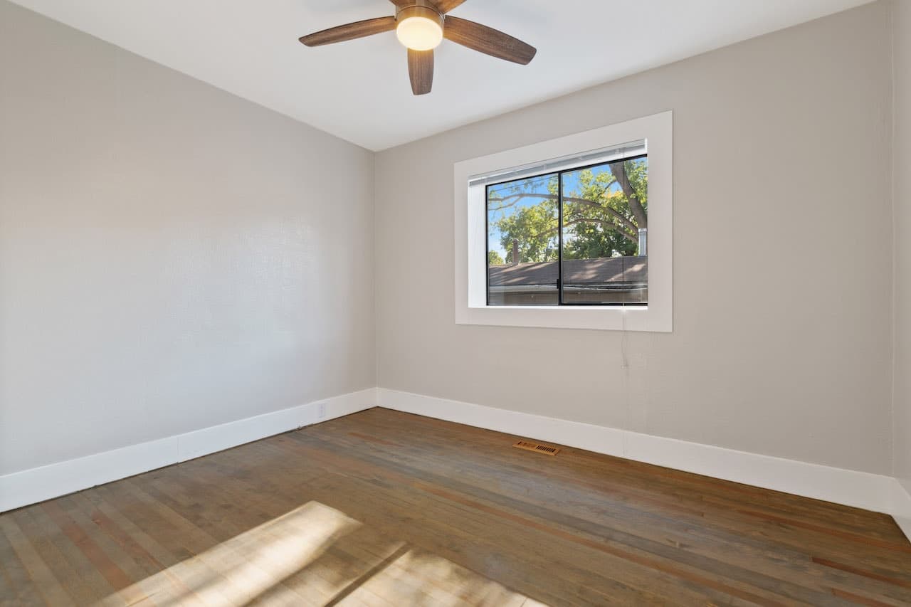 128 La Rue Avenue — photo 11