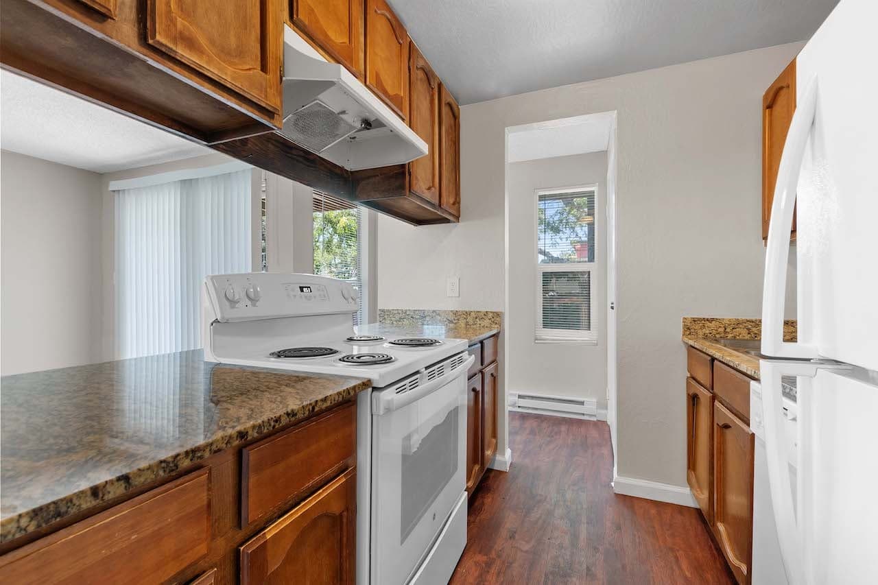 720 Lander Street — photo 5