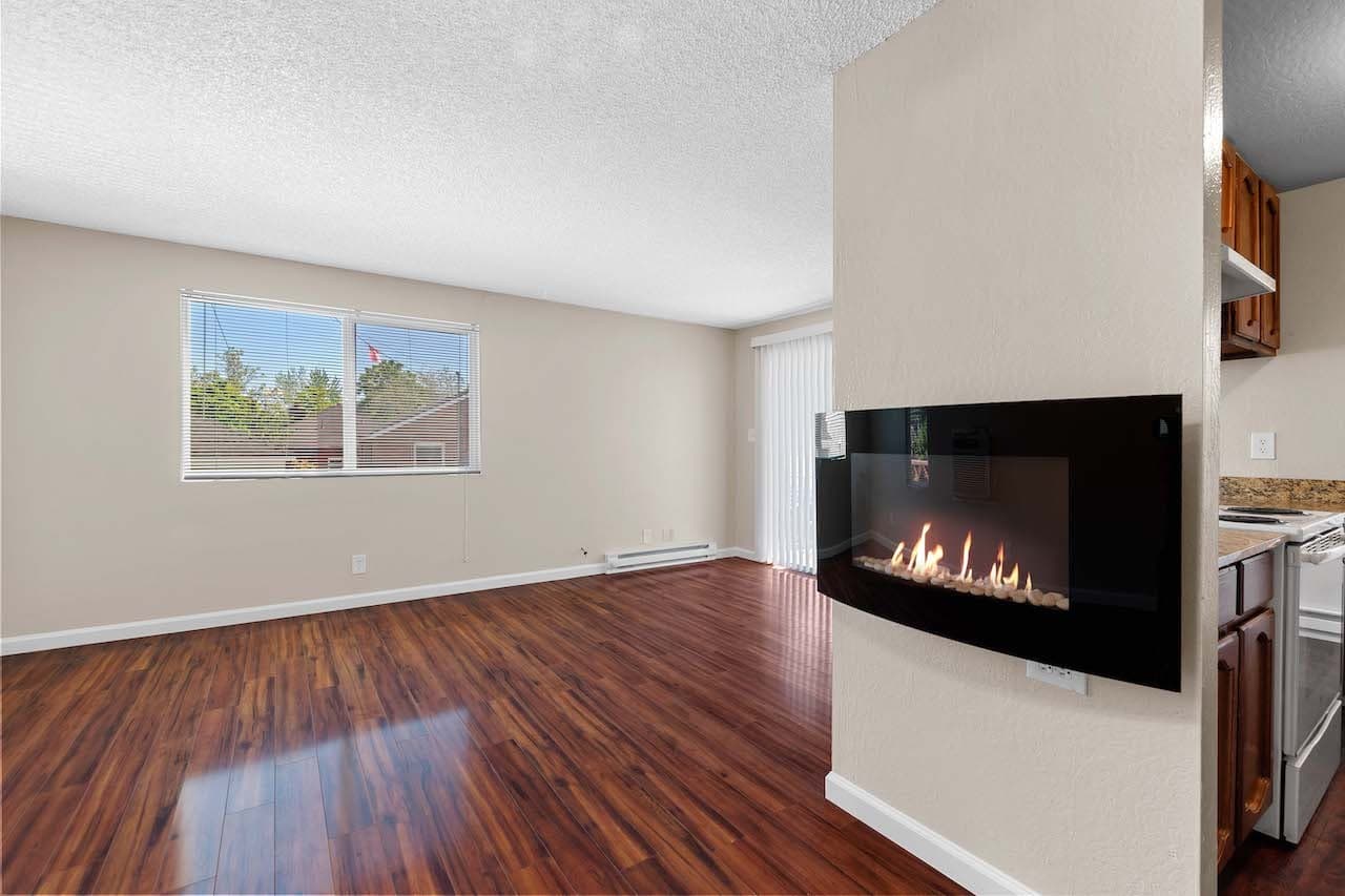 720 Lander Street — photo 3