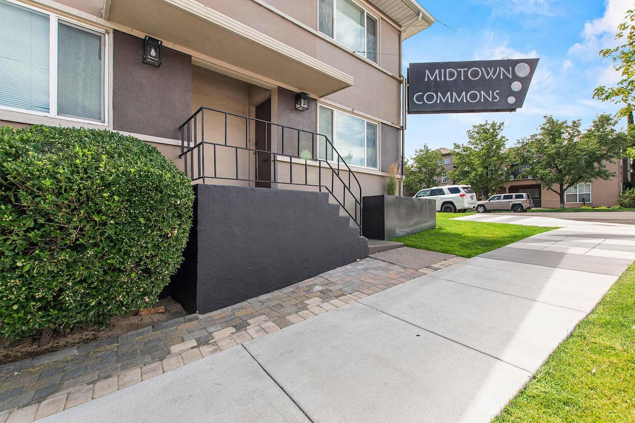 Midtown Commons — photo 2